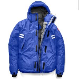 Authentic brand new Canada Goose Mountaineer Parka